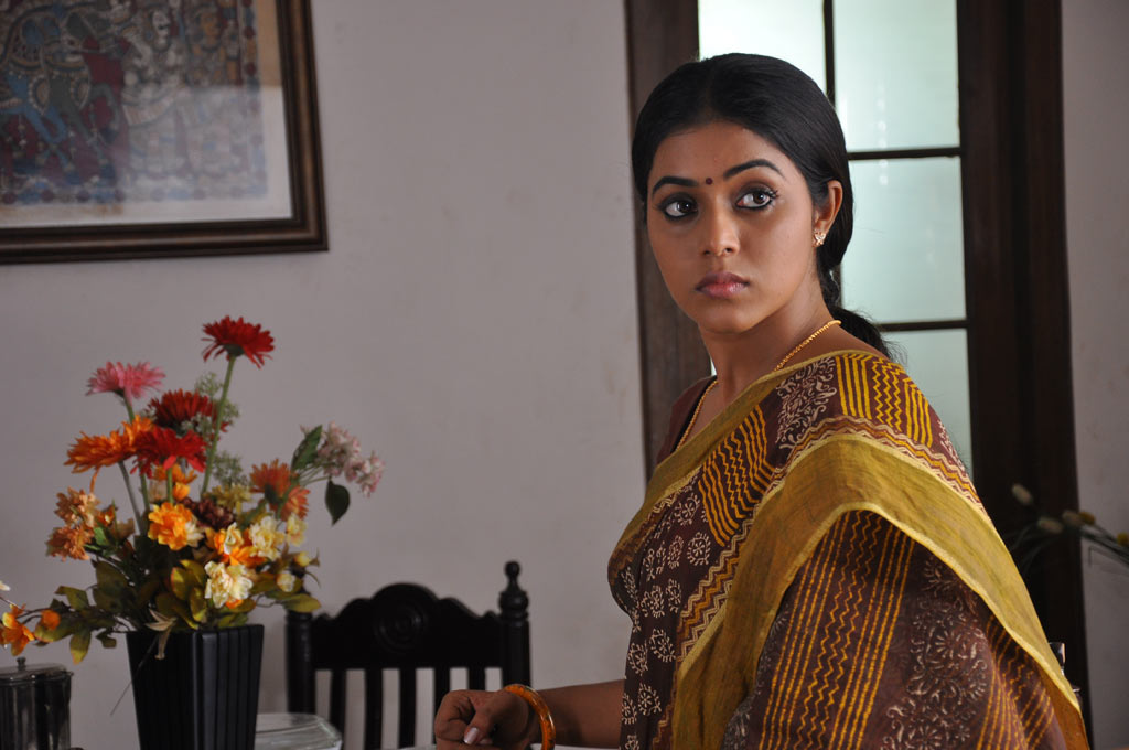 Poorna - Vellore Mavattam Tamil Movie Stills | Picture 50611